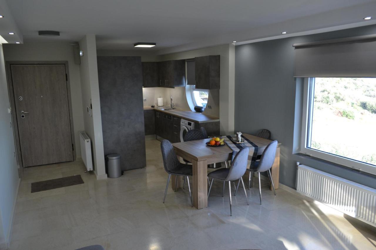 Stergiou Luxury Apartments With Shared Pool Anavyssos Dış mekan fotoğraf